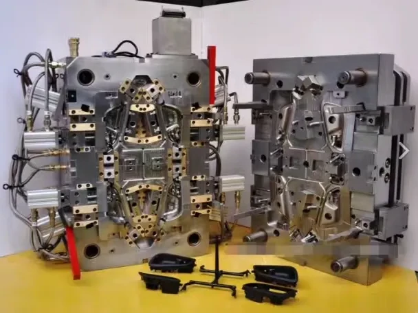 Precision injection mold for medical device components